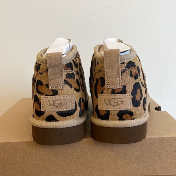 UGG Classic Ultra Mini Spotty Boots Natural Women Size 7 - Picture 11 of 15